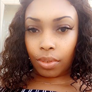 Meet your Posher, Sasha